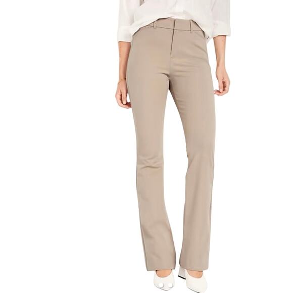 Old Navy NWT High Rise Pixie Flare Khaki Career Pants Size 6 - Picture 1 of 10
